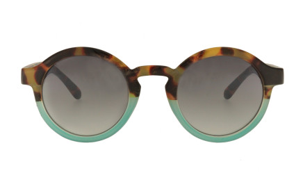 Round sunglasses by Charly Therapy