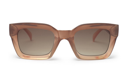 Trendy rectangular sunglasses | Rosie from Charly Therapy